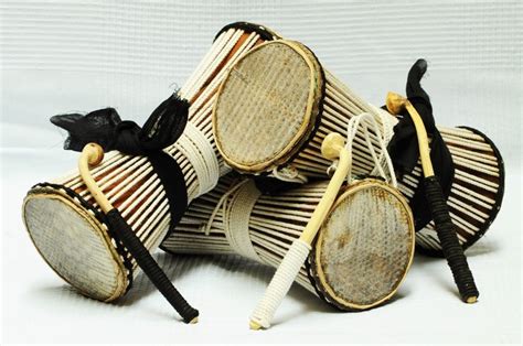  Ikoro The Talking Drum? A Deep Dive into Yoruba History and Storytelling!